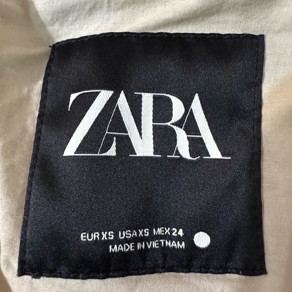 Zara Beige Women's Puffer Jacket - Picture 4 of 5